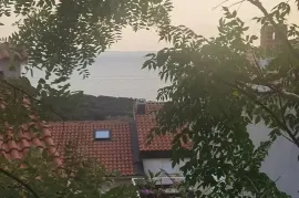 APARTMANSKA KUĆA S PROSTRANIM VRTOM - JAKIŠNICA, STANIŠĆE, PAG, Pag, Maison