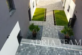 AKCIJA!!! LUKSUZNI APARTMANI, NOVOGRADNJA, 50 m OD MORA - KOŽINO, ZADAR, Zadar - Okolica, Flat