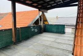 DUBRAVA, KUĆA 250M2 ZA NAJAM RADNIKA!, House