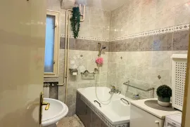 DUBRAVA, KUĆA 250M2 ZA NAJAM RADNIKA!, House