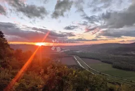 Kuća s okućnicom u srcu romantičnog Motovuna, Motovun, Casa