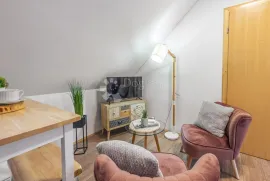 Renovirana kamena kuća u centru Kaštel starog, Kaštela, House