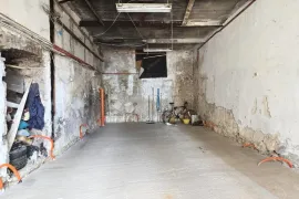 Poslovni prostor na ulazu u grad, Pula, Commercial property