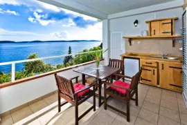 OTOK HVAR – Kuća s privatnim vezom prvi red do mora, Hvar, Casa