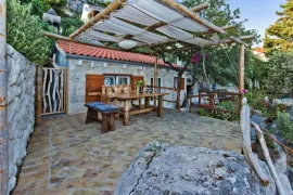 OTOK HVAR – Kuća s privatnim vezom prvi red do mora, Hvar, Casa