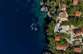 NEVJEROVATNA VILA, LUKSUZ I ELEGANCIJA - SA BAZENOM I POGLEDOM NA MORE, Hvar, Casa