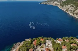 NEVJEROVATNA VILA, LUKSUZ I ELEGANCIJA - SA BAZENOM I POGLEDOM NA MORE, Hvar, Casa