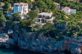 NEVJEROVATNA VILA, LUKSUZ I ELEGANCIJA - SA BAZENOM I POGLEDOM NA MORE, Hvar, Casa