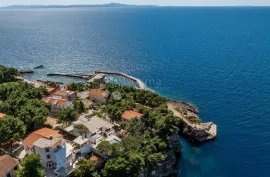 NEVJEROVATNA VILA, LUKSUZ I ELEGANCIJA - SA BAZENOM I POGLEDOM NA MORE, Hvar, Casa