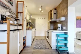 Komforan stan za udoban život + garaža, Pula, Appartment