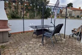 Prilika: 3 povezana apartmana u Štinjanu blizu mora, Pula, Appartement