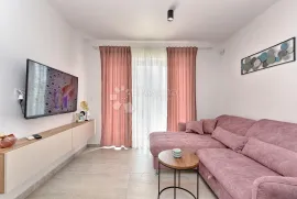 Moderna kuća peroj, u blizini mora, pogled more-krovna terasa 125m2, Vodnjan, Haus