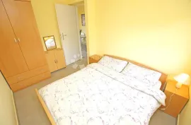 VAŠ BIJEG NA OBALU - APARTMAN U SV. FILIP I JAKOVU, Sveti Filip I Jakov, شقة