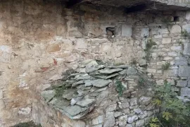 Kuća za renovaciju na odličnoj lokaciji- Supetar, Supetar, Casa