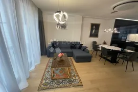 Stan za najam, centar, 93m2, 3S+DB, prizemlje, Zagreb, Daire