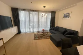 Stan za najam, centar, 93m2, 3S+DB, prizemlje, Zagreb, Daire