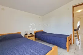 NAJAM - stan s okućnicom, 1.kat, 65 m2, Kavran, Marčana, Apartamento