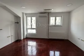 Najam ureda u centru Zagreba,  80m2, 1.kat, Zagreb, Commercial property