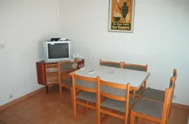 OKRUG GORNJI, KUĆA 400 m², 150 m OD MORA, PRILIKA, Okrug, Famiglia