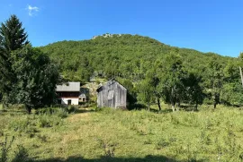 SEOSKO IMANJE POD ŠUMOM, Gospić - Okolica, Maison