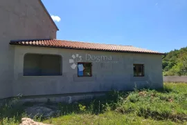 Villa u Rovinjskom Selu, ROH BAU 550 m2, sa okućnicom od 3521 m2, Rovinj, Haus