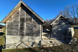 DIFUZNI HOTEL AUTOHTONE KAMENE KUĆE 10+1, Udbina, Ev