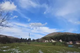 OTOČAC-Kuća za renovaciju sa zemljištem (12380 m2), Otočac, Haus