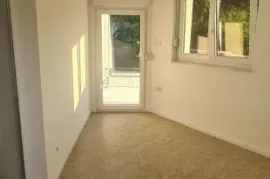 Markuševec, 2000€/m2, 73 m2, novogradnja, parking, 1.kat, balkon, lođa, Zagreb, Appartement