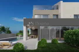 Vila 500m od mora s okućnicom (967m2)) nadomak centra grada, Poreč, Haus