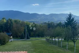 Renovirana kuća s panoramskim pogledom na Ivančicu, Ivanec, Дом