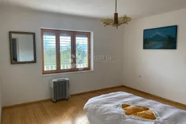 Renovirana kuća s panoramskim pogledom na Ivančicu, Ivanec, Casa