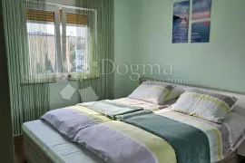 Kantrida nadomak svih sadržaja, Rijeka, Appartement