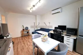 PRODAJA,ZAGREB-REMETINEC-REMETINEČKI GAJ-34M2,2S,KOMPLETNO UREĐEN, Zagreb, Wohnung