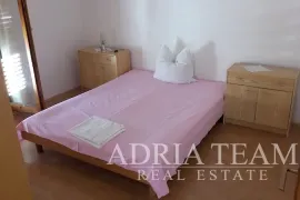 APARTMANSKA KUĆA S POGLEDOM NA MORE - VIR, Vir, بيت