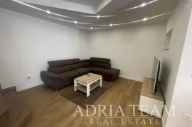 DVOETAŽNI APARTMAN, KOMPLET RENOVIRAN I NAMJEŠTEN!! IDEALNO ZA TURISTIČKI NAJAM, ZADAR - RELJA, Zadar, Flat