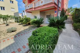 APARTMANSKA KUĆA S 8 STAMBENIH JEDINICA - DIKLO, ZADAR, Zadar, Kuća