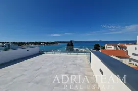 PRILIKA!!! APARTMAN NA 2. KATU STAMBENE ZGRADE, POGLED NA MORE - DIKLO, ZADAR, Zadar, Flat