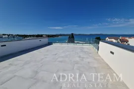 PRILIKA!!! APARTMAN NA 2. KATU STAMBENE ZGRADE, POGLED NA MORE - DIKLO, ZADAR, Zadar, Flat