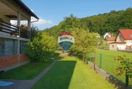 DVIJE ODRŽAVANE KUĆE - STUBIČKE TOPLICE, Stubičke Toplice, Maison