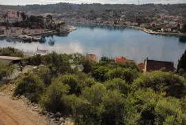 VELIKI DRVENIK- 389M2 S PREDIVNIM POGLEDOM, Trogir - Okolica, Terreno