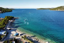 RAŽANJ- ZEMLJIŠTE S PREDIVNIM POGLEDOM 140M OD PLAŽE, Rogoznica, Tierra