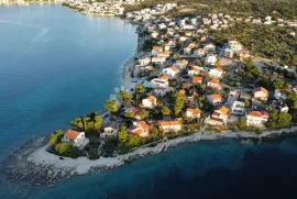 RAŽANJ- ZEMLJIŠTE S PREDIVNIM POGLEDOM 140M OD PLAŽE, Rogoznica, Tierra