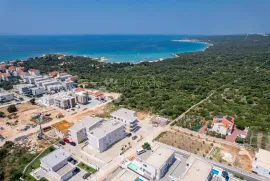 USELJIVA NOVOGRADNJA U NOVALJI - SAMO 800m OD PLAŽE, Novalja, Appartamento