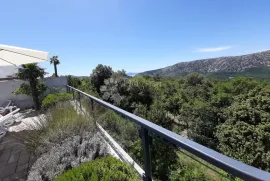 URBANA VILLA U ZALEĐU CRIKVENICE, Vinodolska Općina, Haus