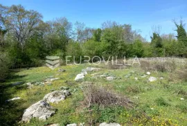 Istra, Vrsar okolica - PRILIKA!!! Građevinsko zemljište na rubu naselja okruženo zelenilom, Sveti Lovreč, Land