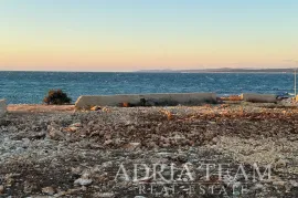 ZEMLJIŠTE u R-zoni, PRVI RED DO MORA - KOLAN, PAG, Pag, Tierra