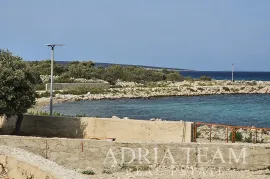 ZEMLJIŠTE u R-zoni, PRVI RED DO MORA - KOLAN, PAG, Pag, Tierra