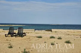 ZEMLJIŠTE u R-zoni, PRVI RED DO MORA - KOLAN, PAG, Pag, Tierra