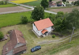 KUĆA - BAKINCI - 211 m2 (Opština Laktaši), Laktaši, Famiglia