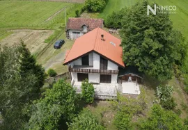 KUĆA - BAKINCI - 211 m2 (Opština Laktaši), Laktaši, Famiglia